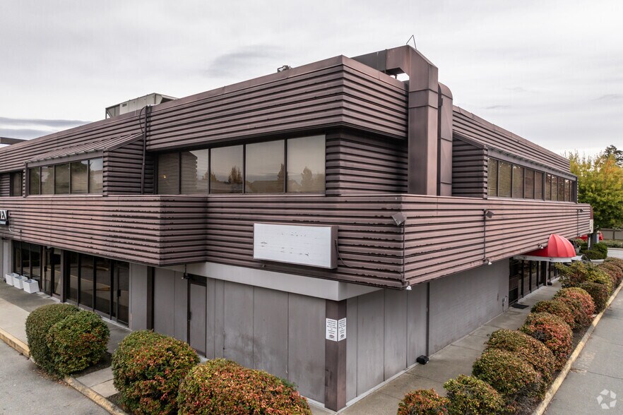 1077 56 St, Delta, BC à louer - Photo de l’immeuble – Image 3 sur 4