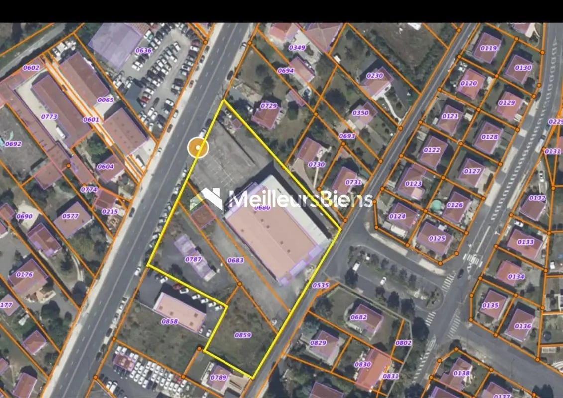 Local commercial dans Bourges à louer Plan de site– Image 1 sur 2