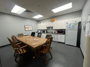903 N 47th St, Rogers, AR à louer Photo intérieure– Image 2 sur 9