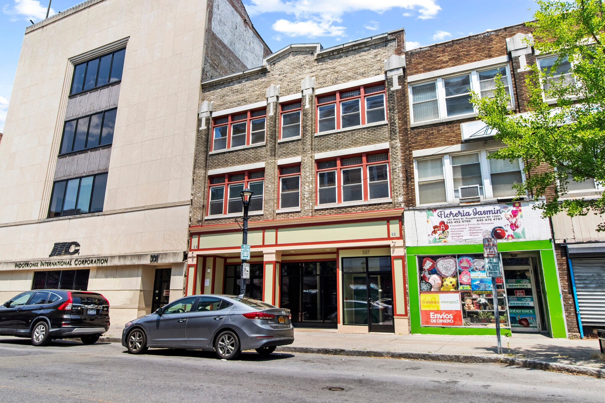 337 Main St, Poughkeepsie, NY à louer Photo principale– Image 1 sur 16