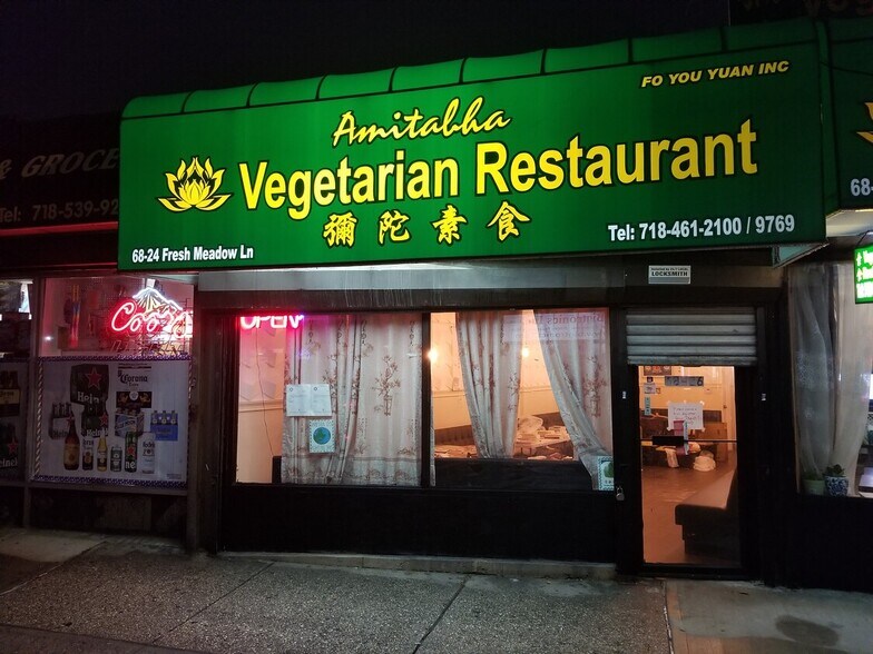 6802-6828 Fresh Meadow Ln, Fresh Meadows, NY à louer - Photo de l’immeuble – Image 1 sur 3