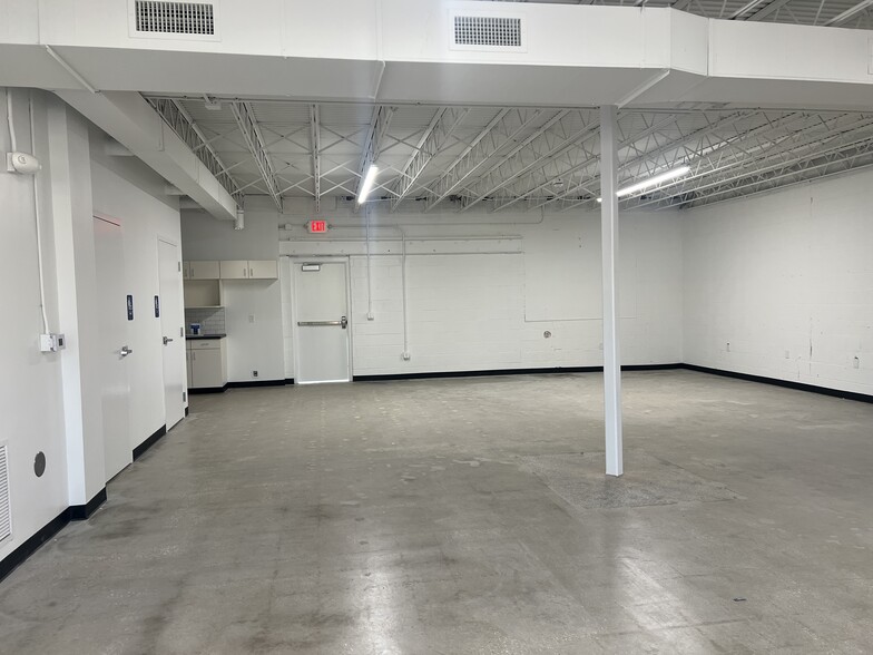 3727 Broadway St, Kansas City, MO à vendre - Photo intérieure – Image 2 sur 8