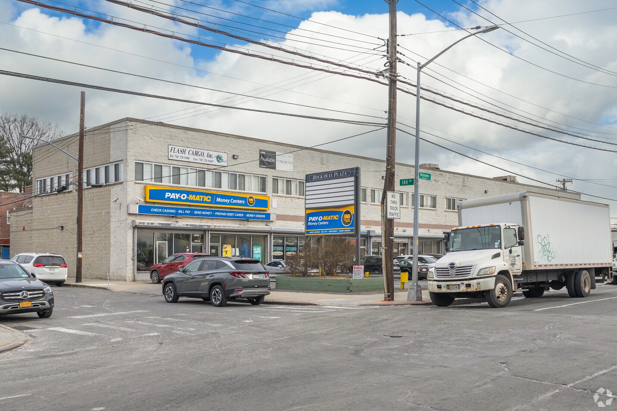 160-39-160-61 Rockaway Blvd, Jamaica, NY à louer Photo de l’immeuble– Image 1 sur 6