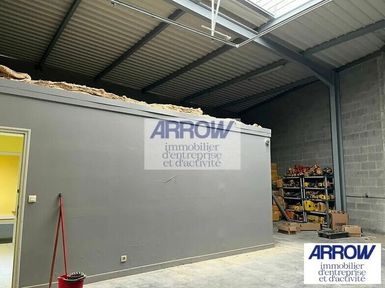 Industriel/Logistique dans Sautron à louer - Photo intérieure – Image 2 sur 3