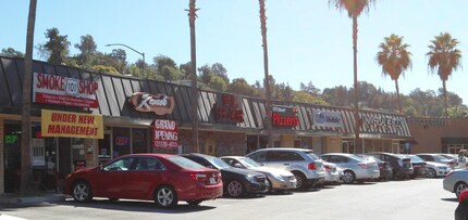 3242-3278 Cahuenga Blvd W, Los Angeles, CA à louer Photo de l’immeuble– Image 2 sur 7