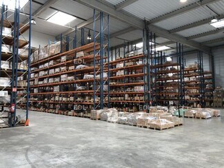 Plus de détails pour Industriel/Logistique à louer