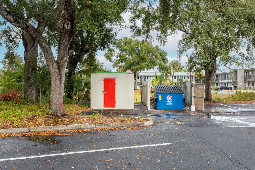 6620 E Dr Martin Luther King Jr Blvd, Tampa, FL à vendre - Photo de l’immeuble – Image 3 sur 25
