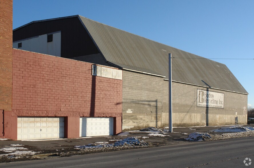 1800 N Salina St, Syracuse, NY à vendre - Photo de l’immeuble – Image 2 sur 2