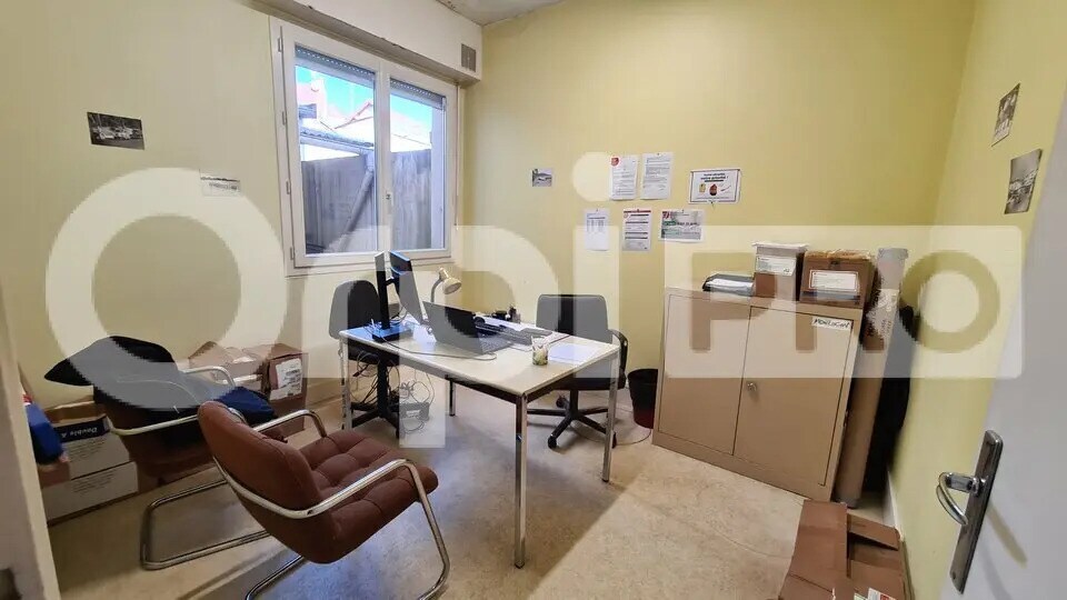 Bureau dans Montluçon à louer - Photo de l’immeuble – Image 3 sur 5
