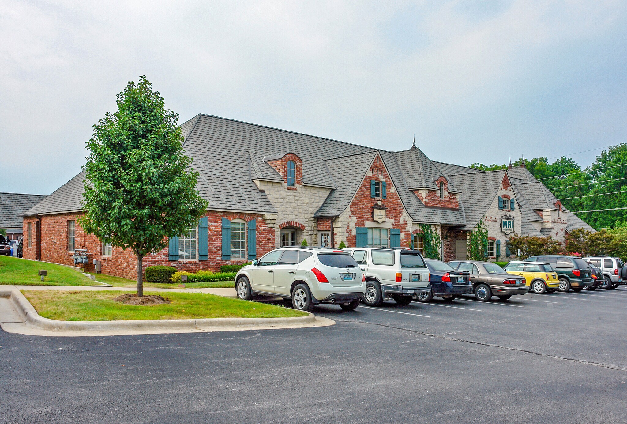 1426 Bradford Pky, Springfield, MO à louer Photo principale– Image 1 sur 23