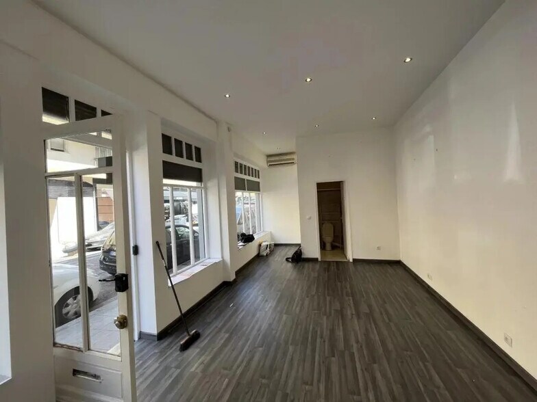 Local commercial dans Nice à vendre - Photo de l’immeuble – Image 2 sur 4