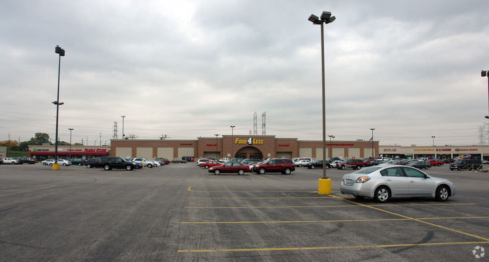 1701 N Larkin Ave, Joliet, IL à louer - Photo de l’immeuble – Image 2 sur 4