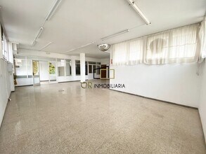 Local commercial dans Santa Margarida i els Monjos, Barcelona à louer Photo intérieure– Image 1 sur 5