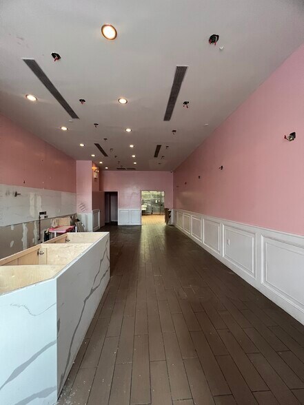 40-57 College Point Blvd, Flushing, NY à louer - Photo de l’immeuble – Image 2 sur 10