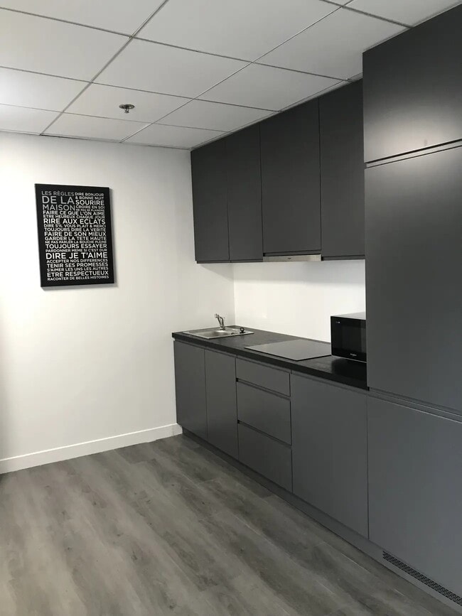 Plus de détails pour Bureau à louer