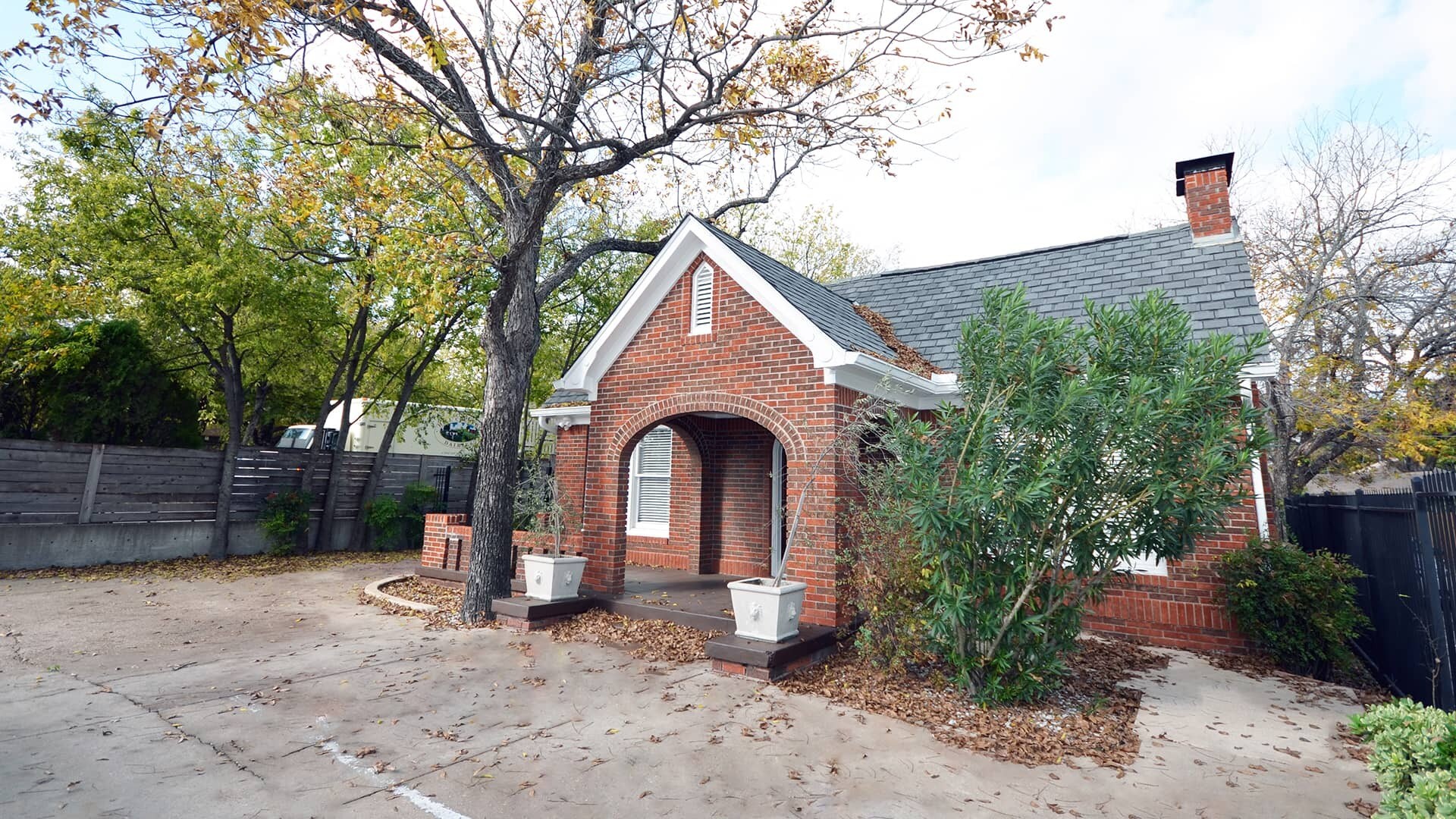 2216 College Ave, Austin, TX à louer Photo principale– Image 1 sur 8