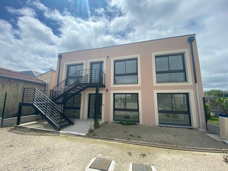 8 Rue Du Pont De Baillet, Baillet-en-France à louer Photo de l’immeuble– Image 1 sur 12