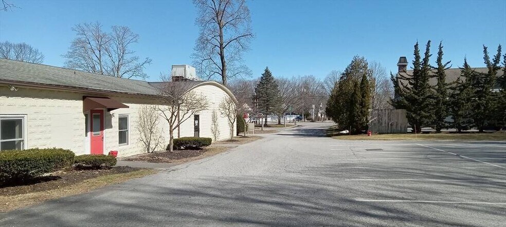 4 Hotel Pl, Pepperell, MA à louer - Photo de l’immeuble – Image 3 sur 11