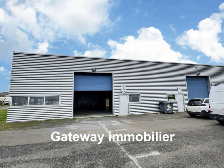 Industriel/Logistique dans Creuzier-le-Neuf à vendre - Photo de l’immeuble – Image 1 sur 9