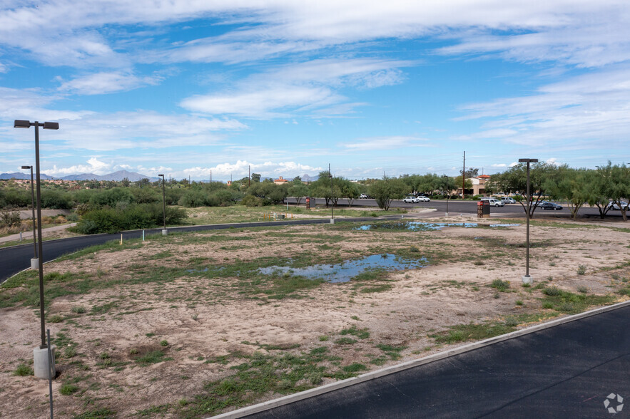 N Oracle Rd, Oro Valley, AZ à louer - Photo de l’immeuble – Image 3 sur 16