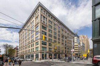 Plus de détails pour 90 Vandam St, New York, NY - Bureau/Médical à louer