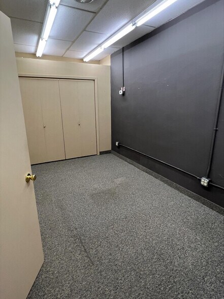 1005 N Broad St, Mankato, MN à louer - Photo de l’immeuble – Image 2 sur 7