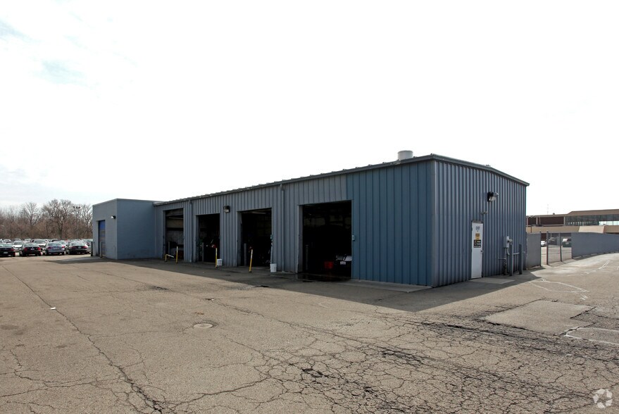 840 Stelzer Rd, Columbus, OH à louer - Photo de l’immeuble – Image 2 sur 16