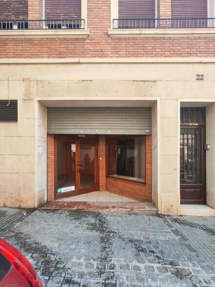 Local commercial dans Reus, Tarragona à louer - Photo de l’immeuble – Image 1 sur 2