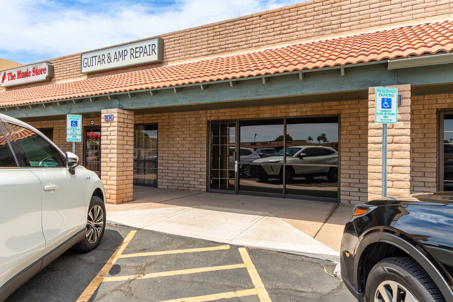 2630 W Baseline Rd, Mesa, AZ à louer - Photo de l’immeuble – Image 3 sur 7
