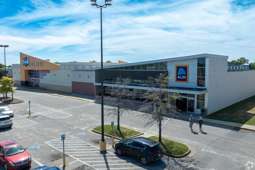 1520-1540 Eastern Blvd, Montgomery, AL à louer - Photo de l’immeuble – Image 2 sur 12