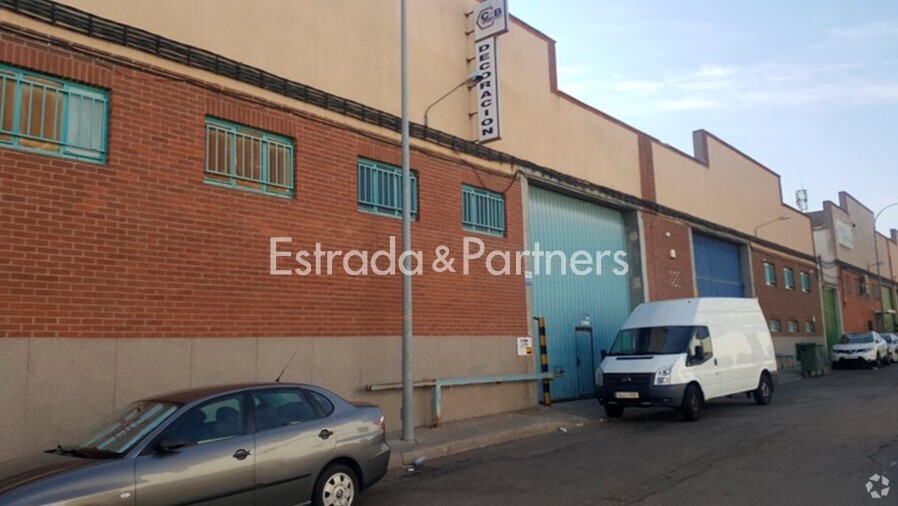 Industriel/Logistique dans Fuenlabrada, Madrid à vendre - Photo de l’immeuble – Image 2 sur 2