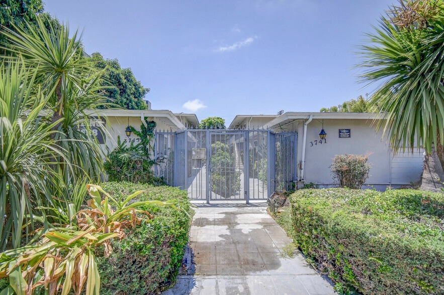 3741-3745 Jasmine Ave, Los Angeles, CA à vendre - Photo de l’immeuble – Image 2 sur 14