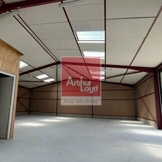 Plus de détails pour Industriel/Logistique à louer