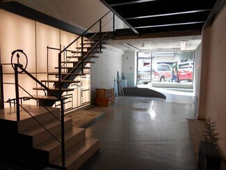 Plus de détails pour Local commercial à vendre