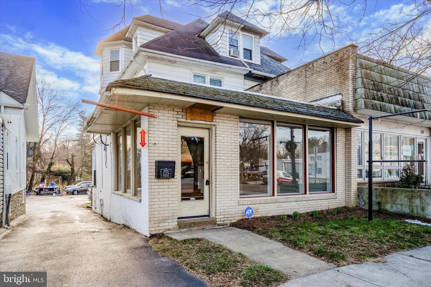 229 S Easton Rd, Glenside, PA à vendre Photo principale– Image 1 sur 16