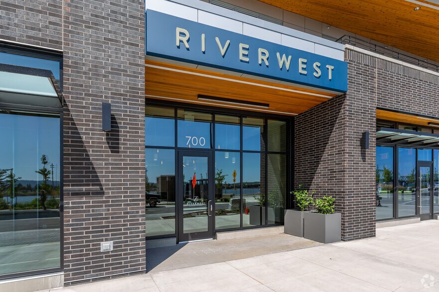 700 Waterfront Way, Vancouver, WA à louer - Photo de l’immeuble – Image 3 sur 81