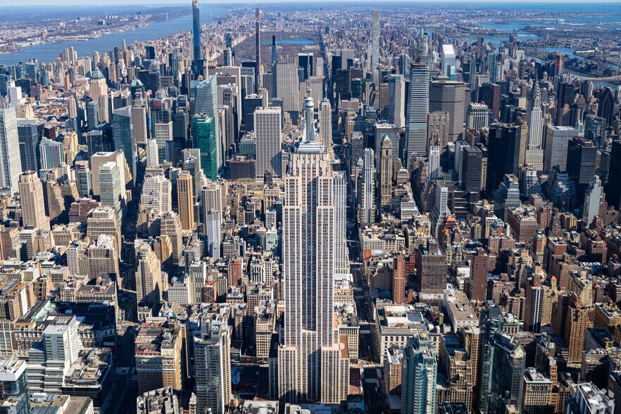 350 Fifth Ave, New York, NY à louer - Aérien – Image 2 sur 11