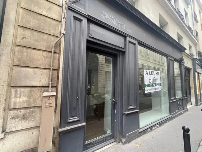 Plus de détails pour Local commercial à louer