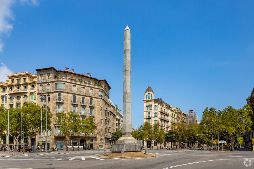 Bureau dans Barcelone, Barcelona à louer - Photo de l’immeuble – Image 2 sur 4
