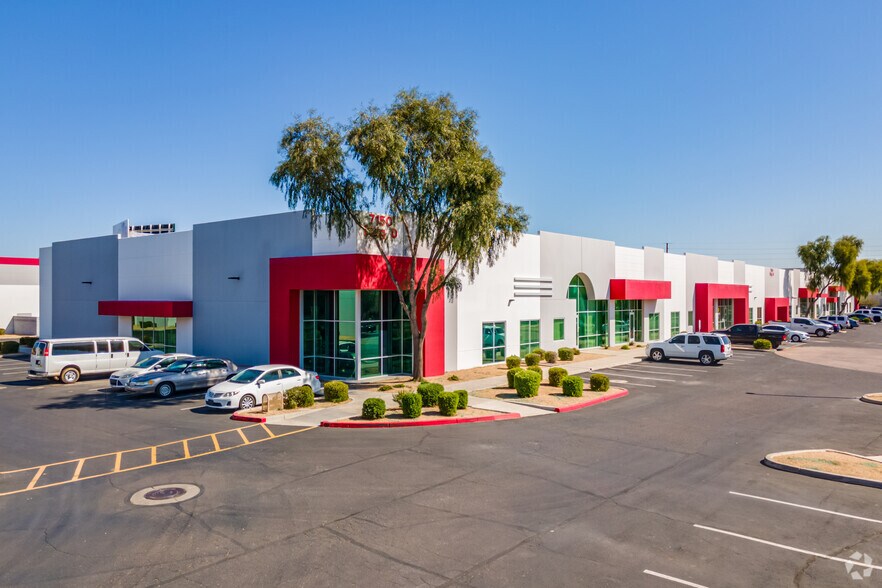 7150 W Roosevelt St, Phoenix, AZ à louer - Photo de l’immeuble – Image 2 sur 18