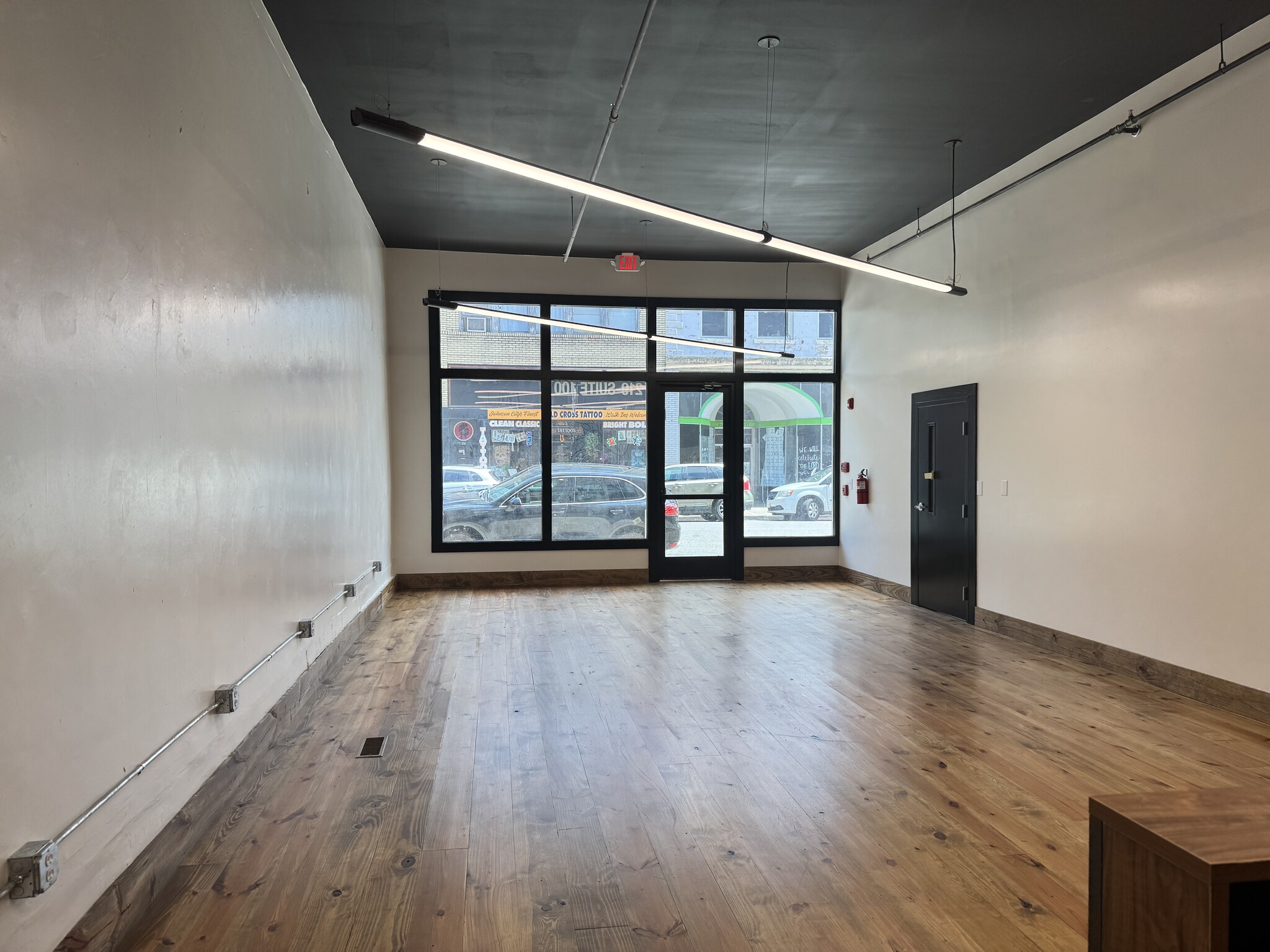 219 E Main St, Johnson City, TN à louer Photo intérieure– Image 1 sur 11