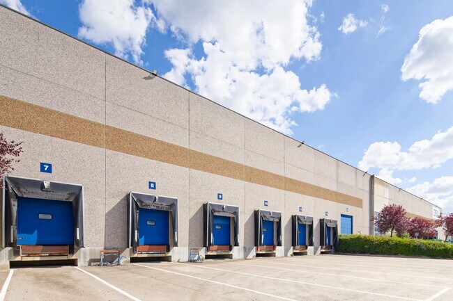 Plus de détails pour Industriel/Logistique à louer