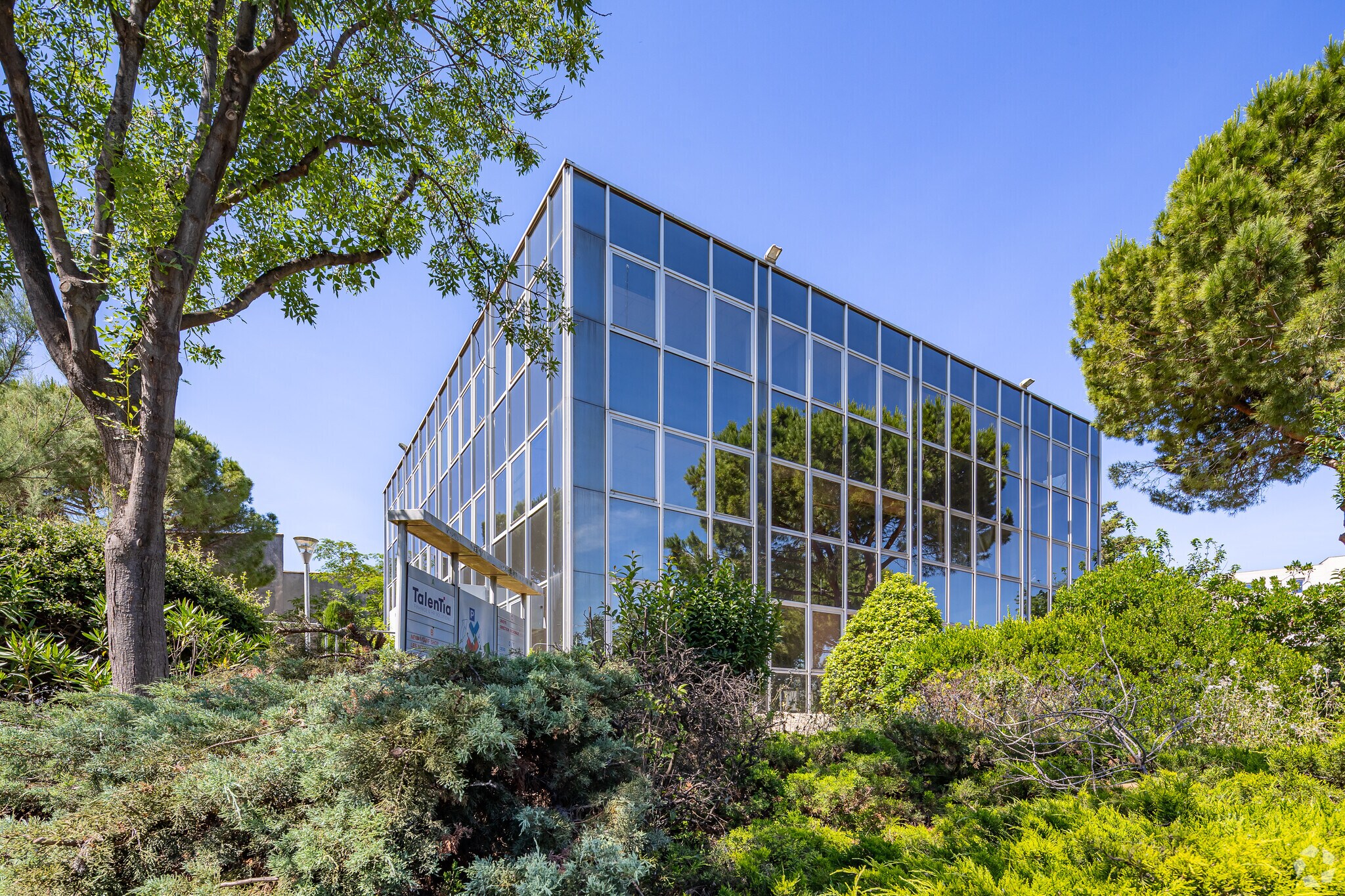 40 Avenue De Hambourg, Marseille à louer Photo principale– Image 1 sur 4
