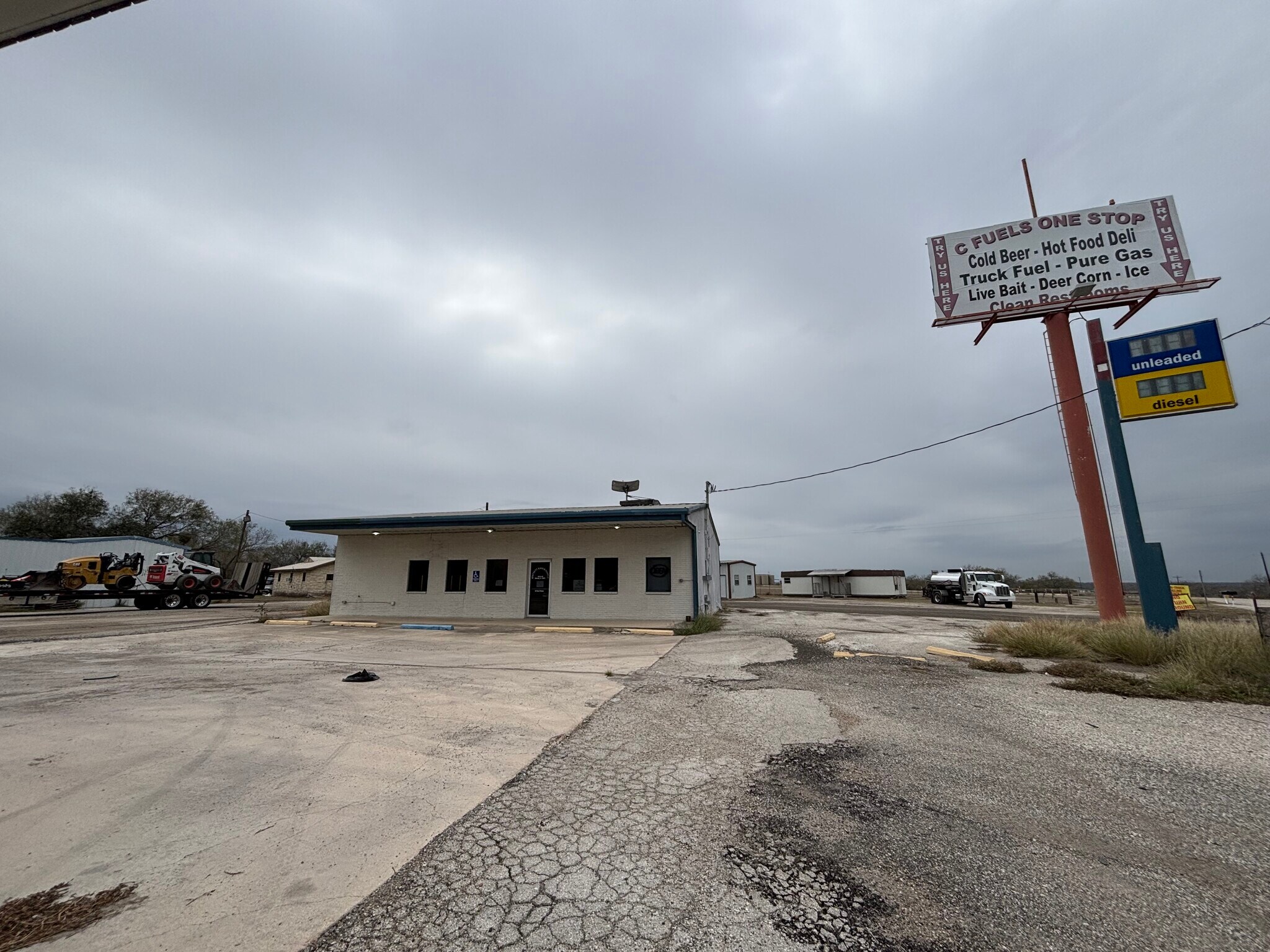 866 FM 99, Whitsett, TX à vendre Photo principale– Image 1 sur 30
