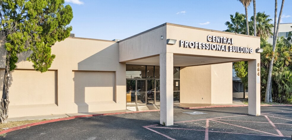 864 Central Blvd, Brownsville, TX à vendre - Photo de l’immeuble – Image 2 sur 19