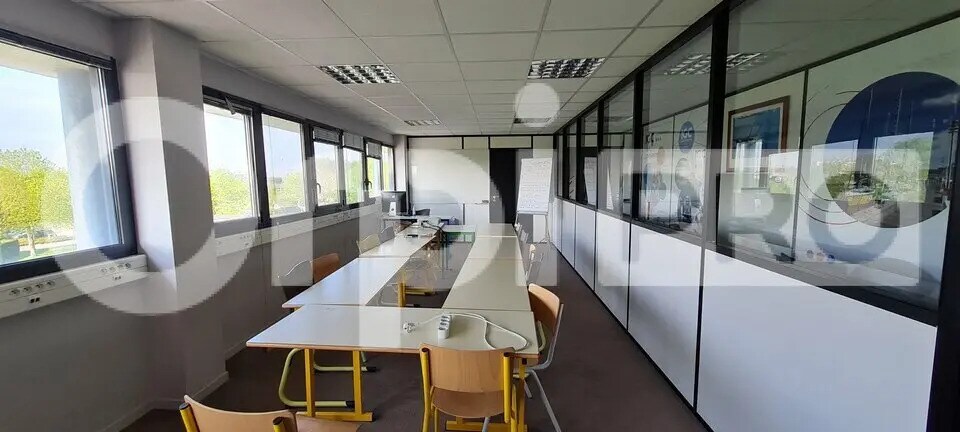 Bureau dans Plérin à louer - Photo de l’immeuble – Image 2 sur 7