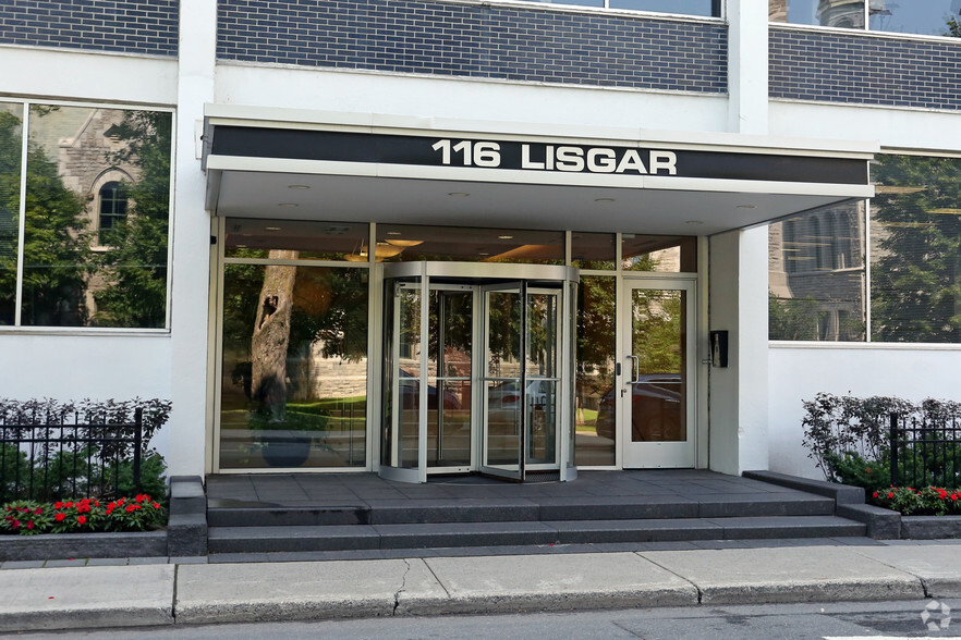 116 Lisgar St, Ottawa, ON à louer - Photo de l’immeuble – Image 3 sur 6
