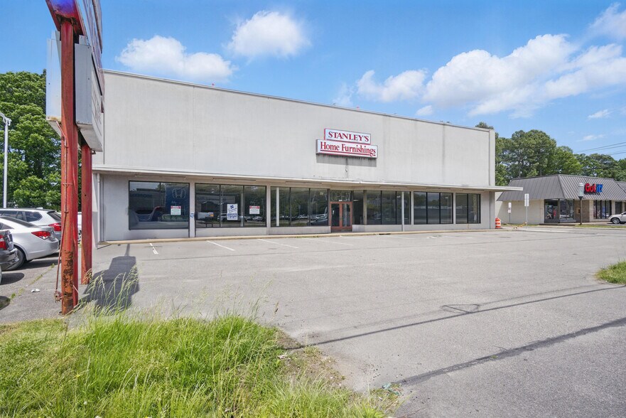 6542 E Virginia Beach Blvd, Norfolk, VA à vendre - Photo de l’immeuble – Image 3 sur 22