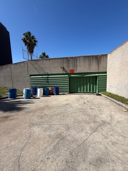 401-417 N Mesquite St, Corpus Christi, TX à louer - Photo de l’immeuble – Image 2 sur 9