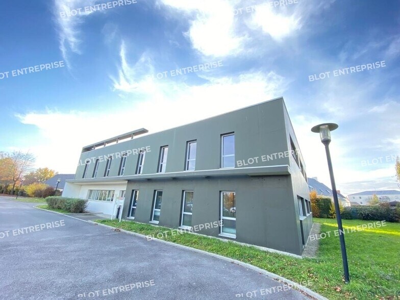 94 Rue Du Leinster, La Chapelle-sur-Erdre à louer - Photo de l’immeuble – Image 2 sur 4